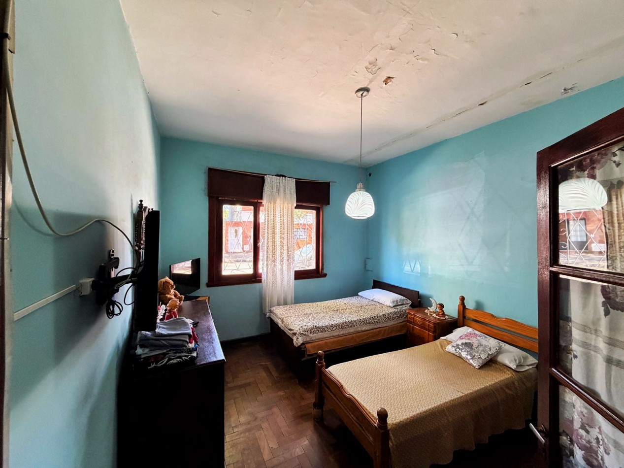 Venta casa 4 ambientes - Lote propio - Multifamiliar 