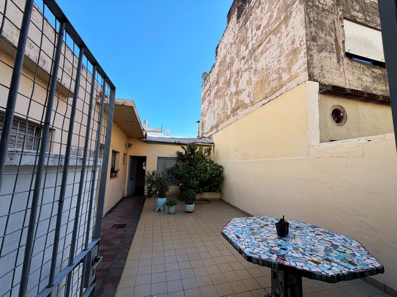 Venta casa 4 ambientes - Lote propio - Multifamiliar 