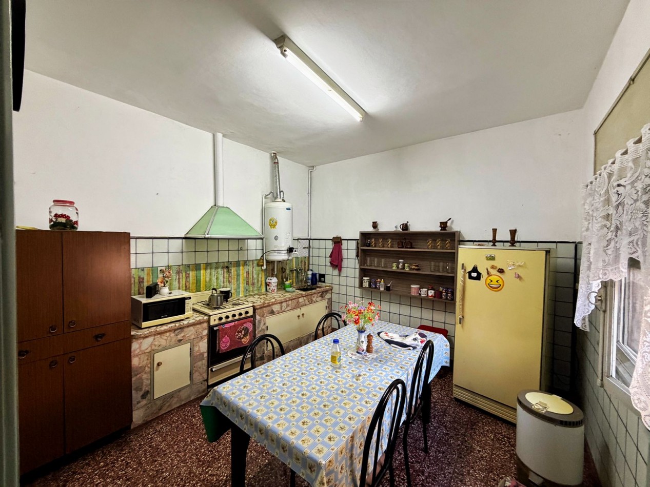 Venta casa 4 ambientes - Lote propio - Multifamiliar 