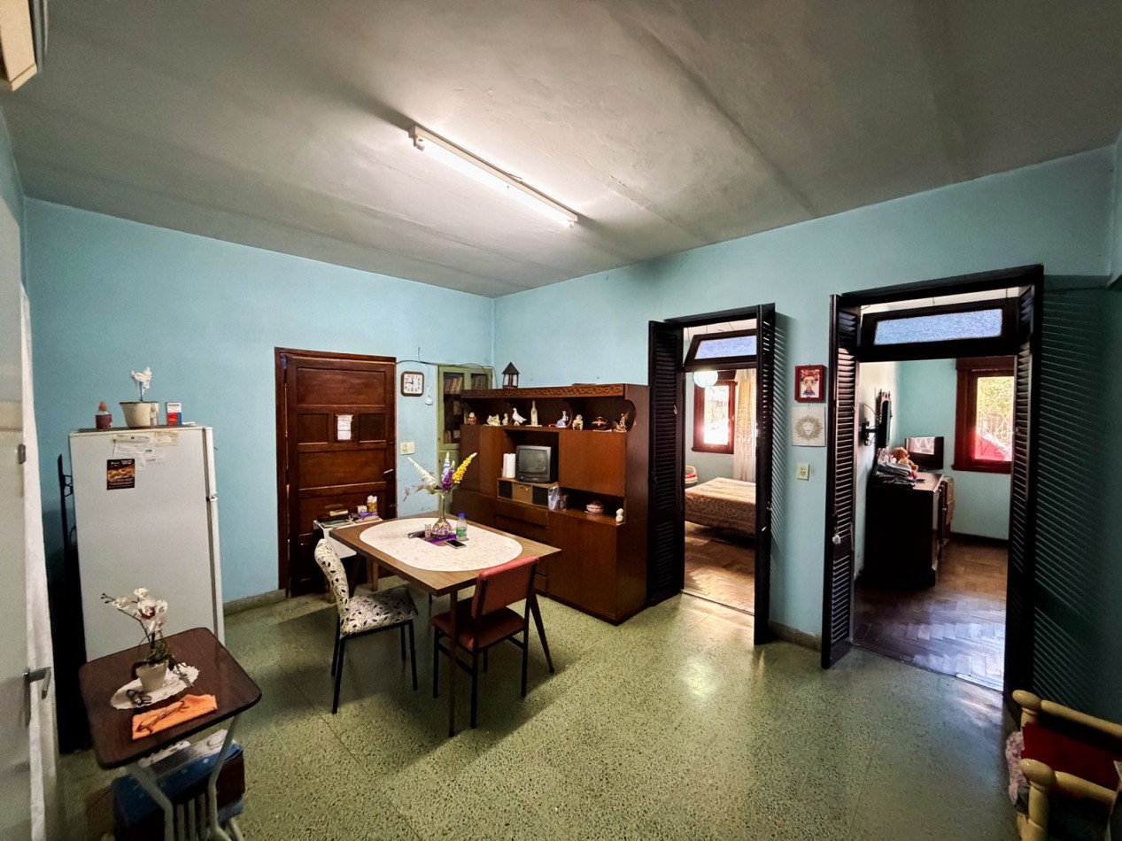 Venta casa 4 ambientes - Lote propio - Multifamiliar 