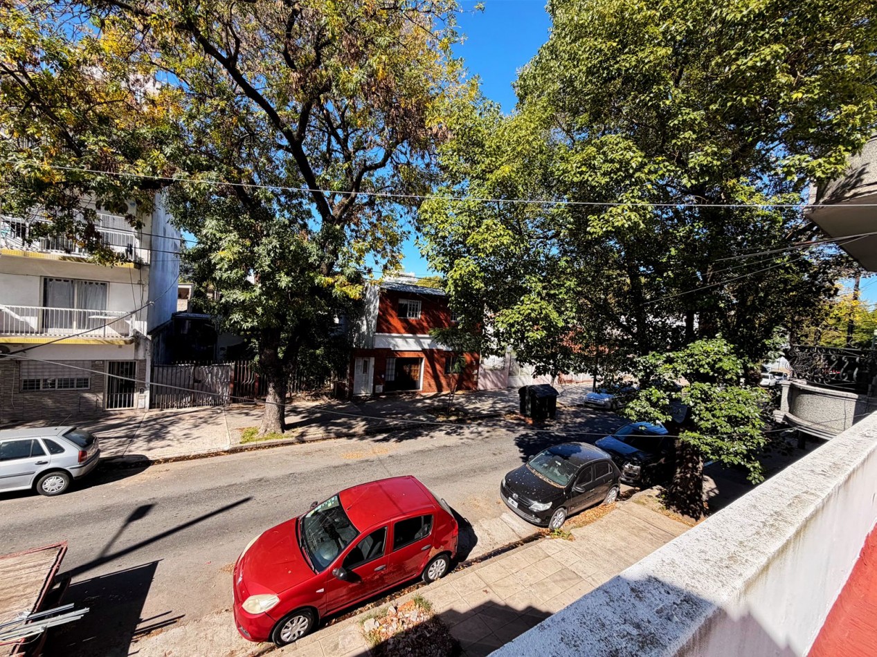 Venta casa 4 ambientes - Lote propio - Multifamiliar 