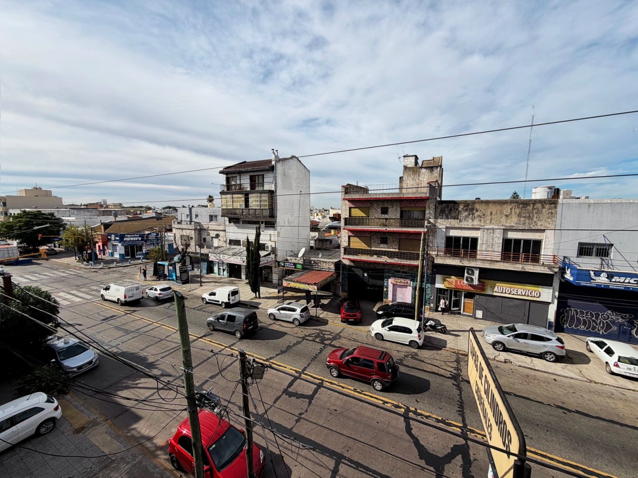 Venta Departamento 4 Ambientes - Balcon Al Frente