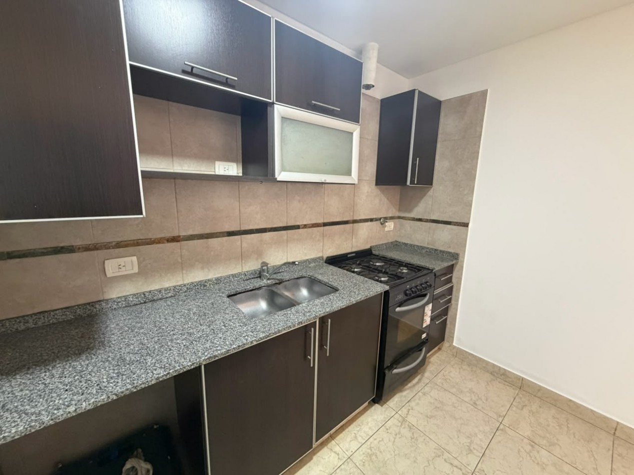 Departamento 2 amb P.B. C/ PATIO. Bajas exp.