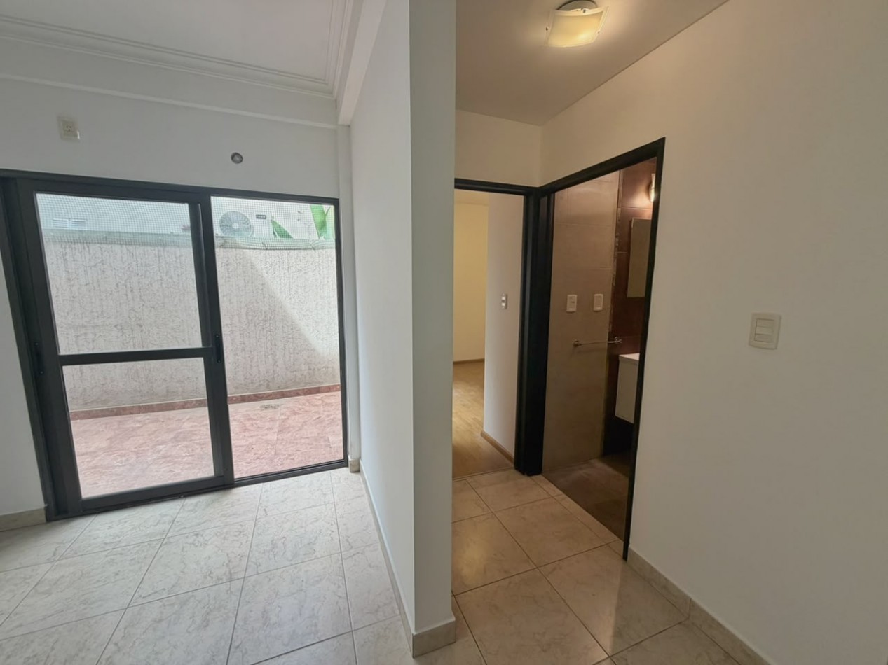 Departamento 2 amb P.B. C/ PATIO. Bajas exp.