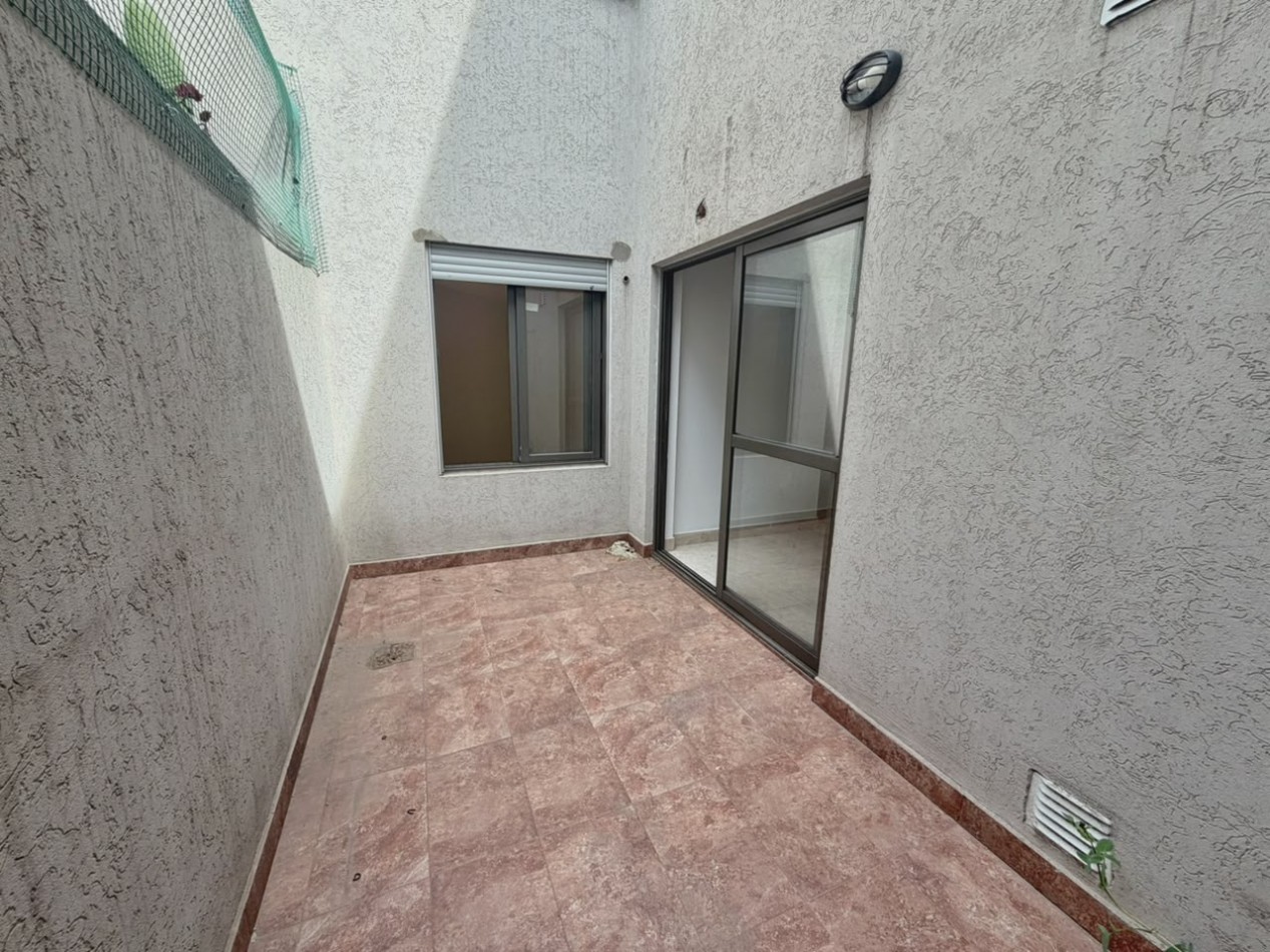 Departamento 2 amb P.B. C/ PATIO. Bajas exp.