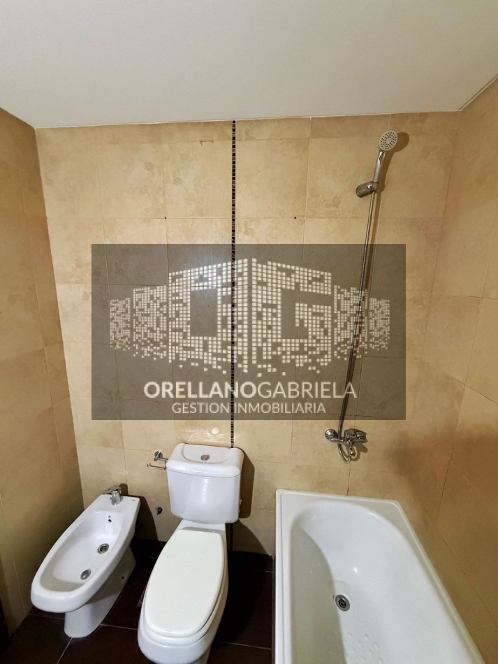 DEPTO.  2 AMB. C/ PARRILLA Y DECK,  EXPENSAS BAJAS