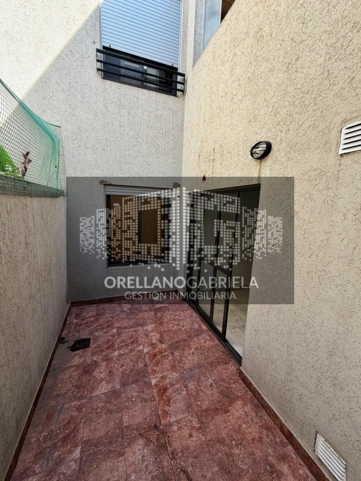 Departamento 2 amb P.B. C/ PATIO. Bajas exp.