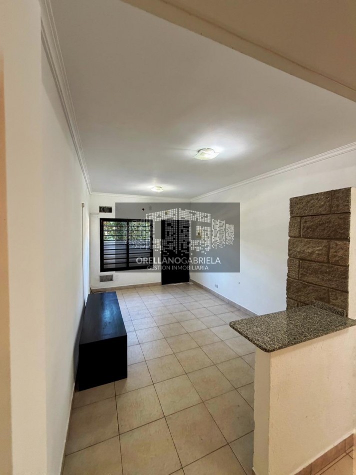VENDE DEPTO 3 AMBIENTES PB AL FRENTE CON PATIO